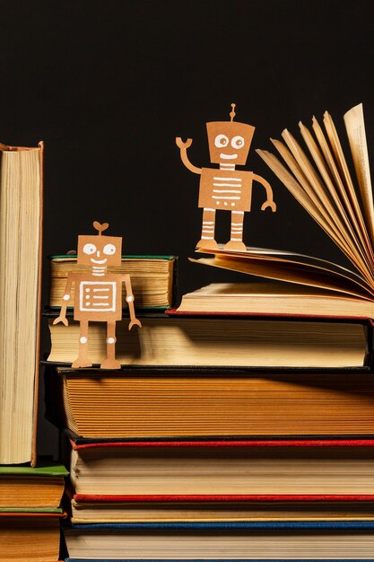 Вид спереди красивая композиция из разных книг
