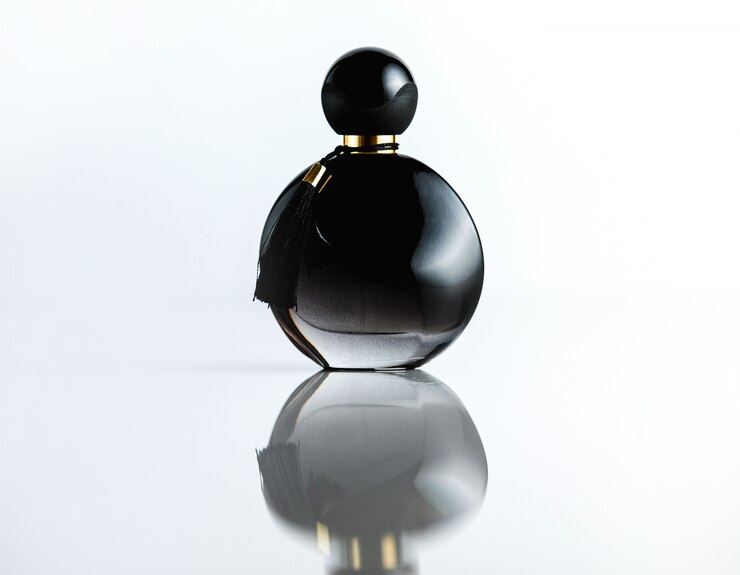 Free Photo front view bottle perfume black glass bottle