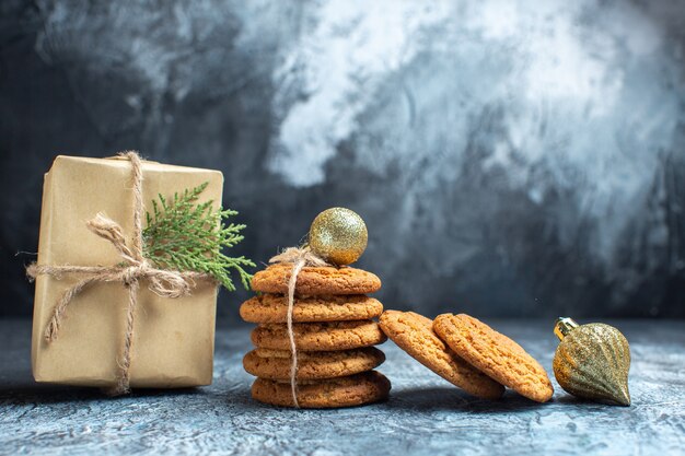 Front view delicious biscuits on light background