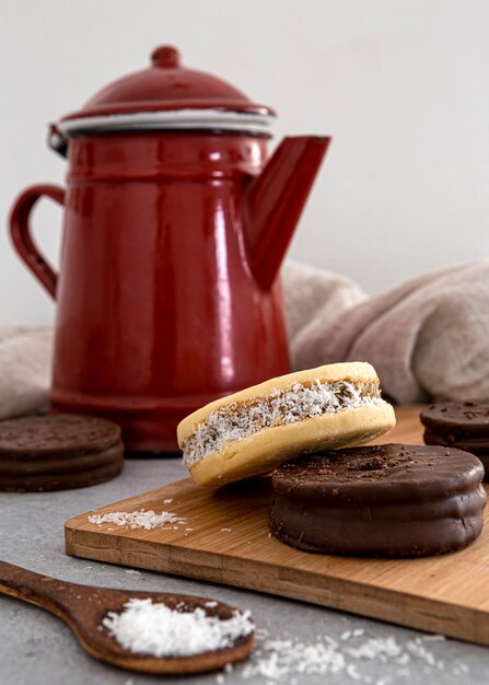 Front view of elicious alfajores cookies