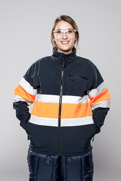 Free photo front view of female engineer