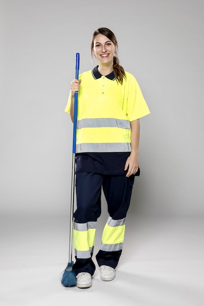 Free photo front view of female janitor