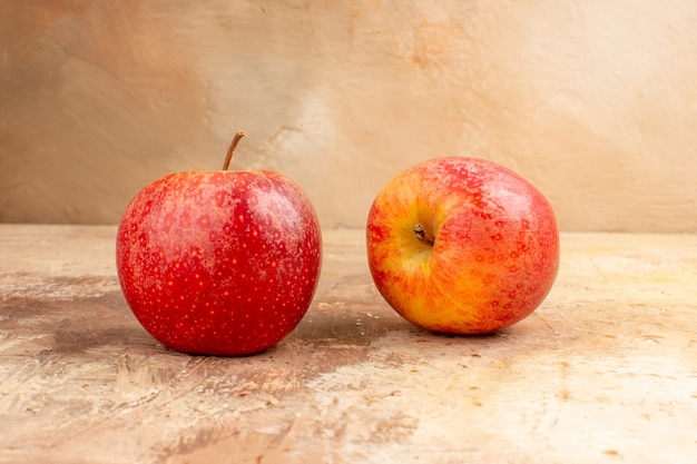 無料写真 正面図新鮮な赤いリンゴ