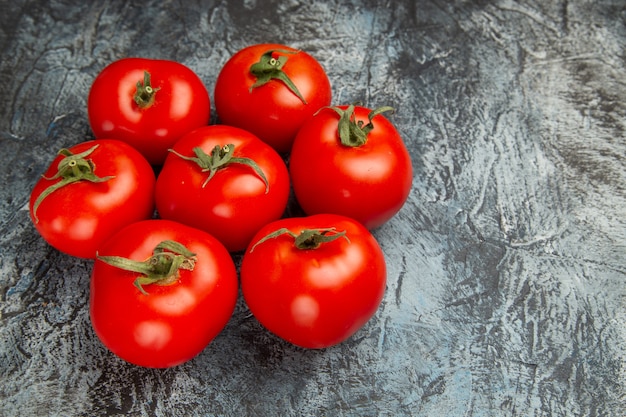フレッシュトマトの正面図