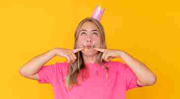 Free photo front view of girl wearing a crown concept