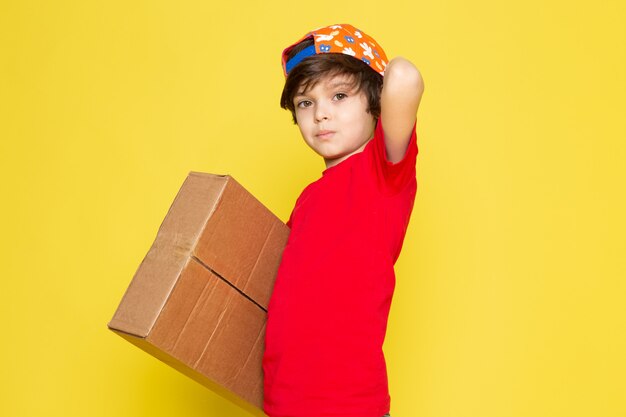 Мальчик в коробке 2009