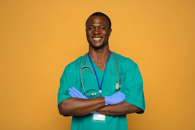 Front view smiley nurse with crossed arms