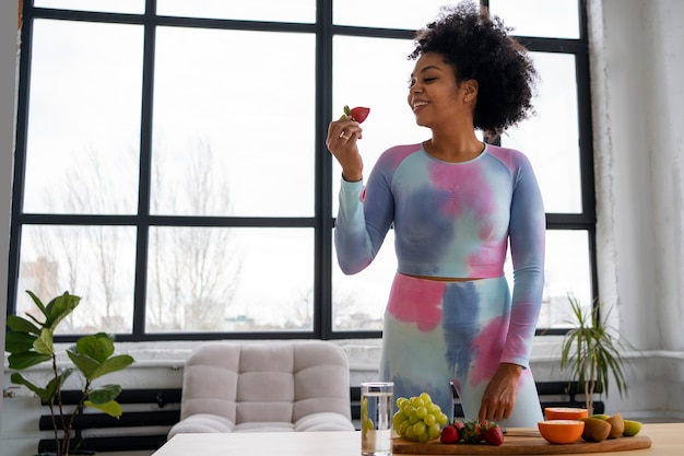 Front view woman with fresh fruits