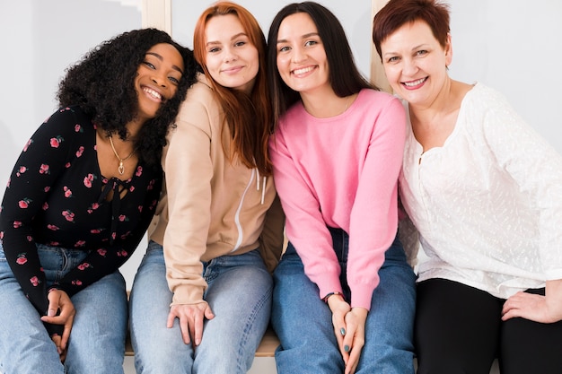 Front view women posing together