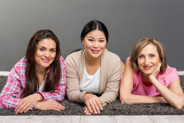 Front view womens sitting on floor