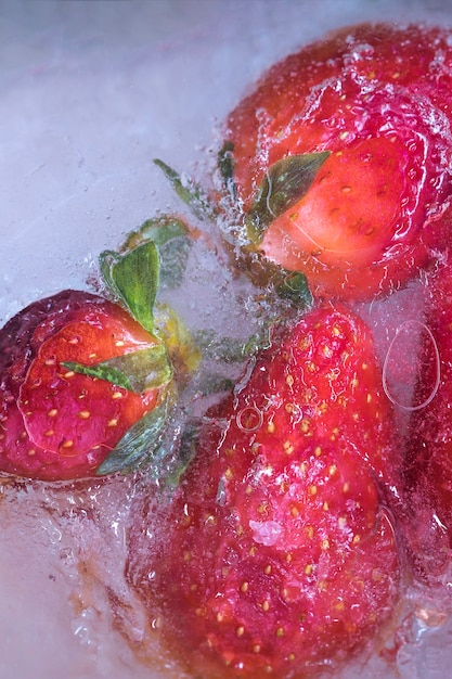 Free photo frozen strawberries