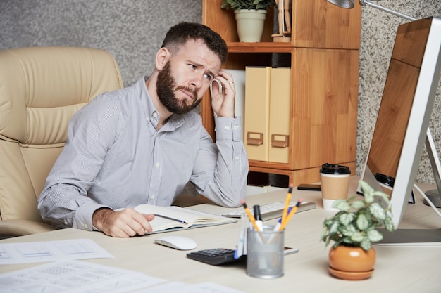 Free photo frustrated businessman