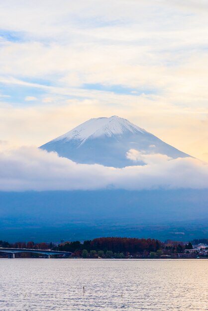 富士山の背景