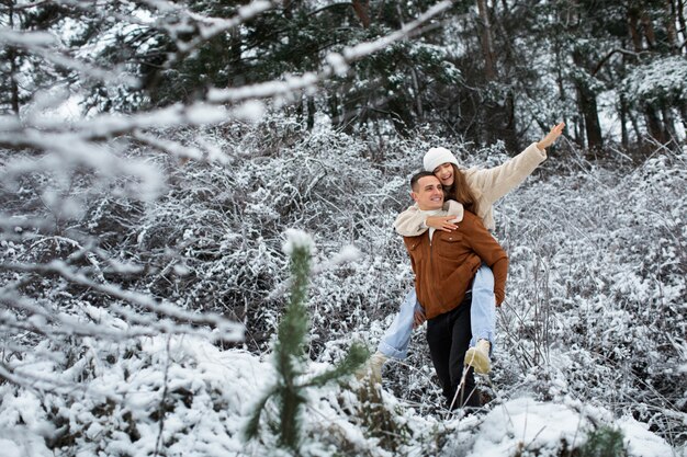 Full shot cute couple winter season