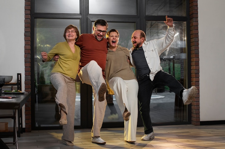 Free Photo full shot friends dancing together