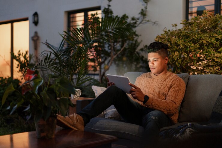 How to Control Your Smart Lights from Anywhere