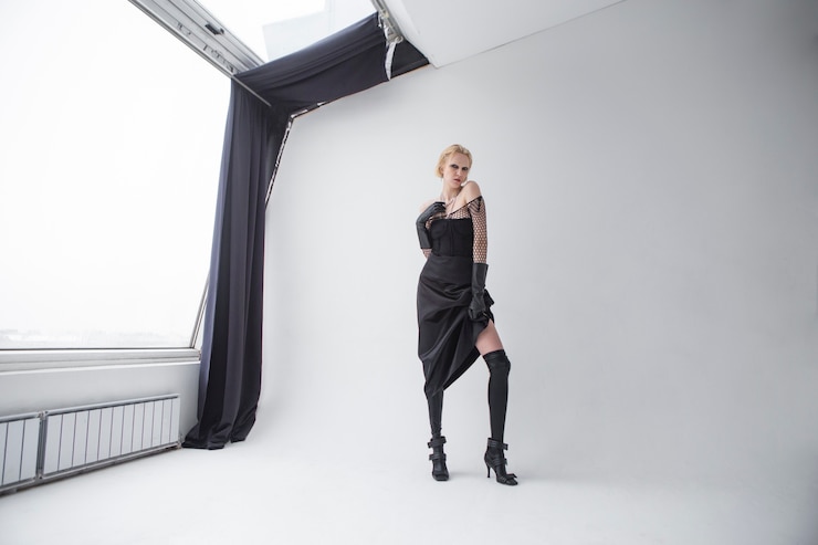Free Photo full shot stylish woman wearing punk outfit