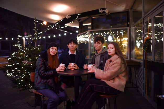 Full shot teenagers sitting together