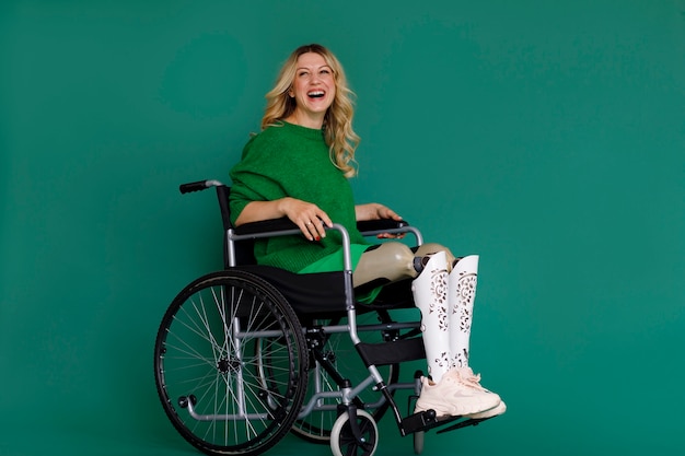 Full shot young woman with prosthesis