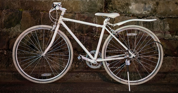 Free photo full white vintage bicycle