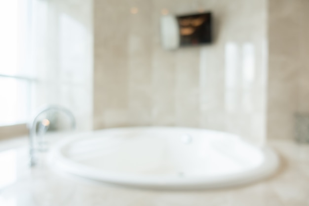 Free photo fuzzy view of bathtub