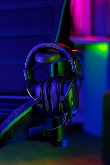 143 Ilustrações de Gamer Headset - Getty Images