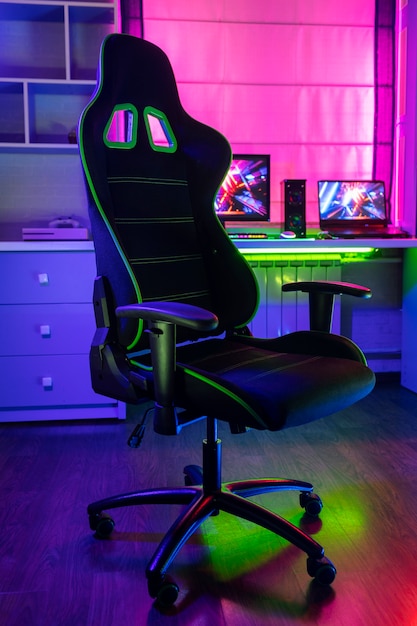 Free photo gaming setup with neon light