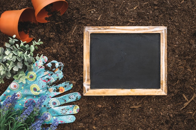 Gardening composition with slate