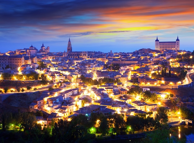 Free photo general view of toledo in morning