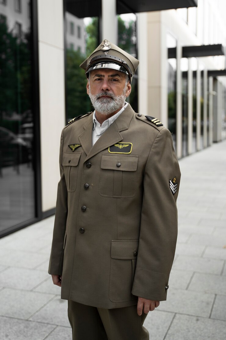 Free Photo general wearing uniform side view
