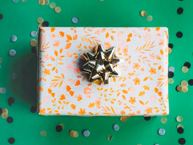 Free photo gift box with the bow