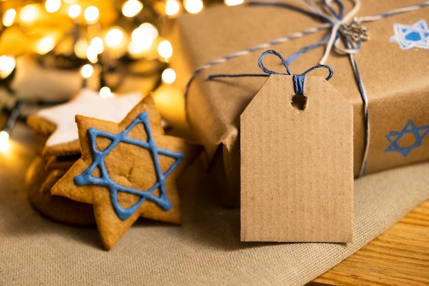 Подарок с этикеткой традиционной еврейской концепции Хануки