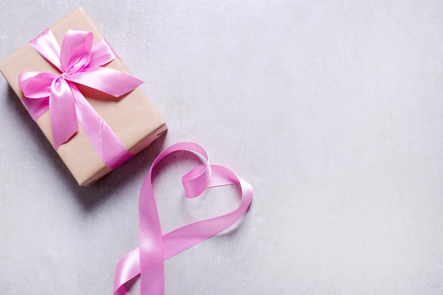 Free photo gift with pink ribbon