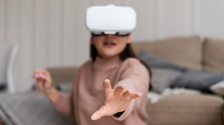 無料Photo vrメガネミディアムショットを着ている女の子