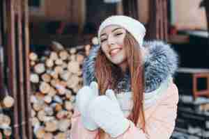 Free photo girl in winter