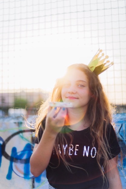 Ragazza con il sole scintilla