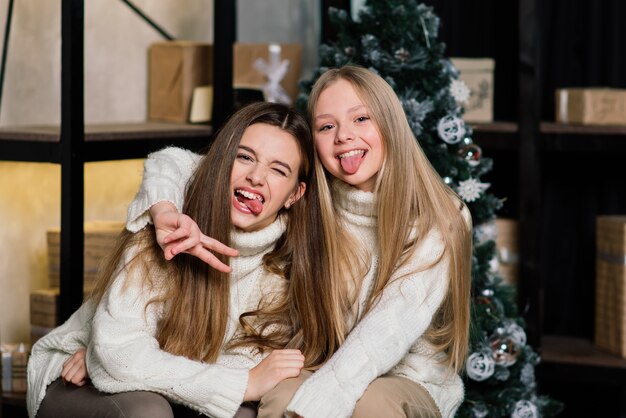 友達とのクリスマスイブ 無料の写真