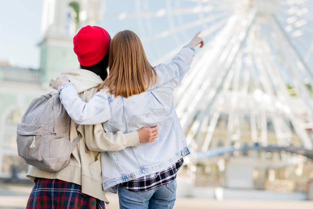 Girlfriends at london eye