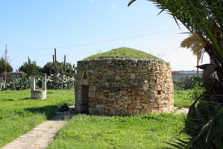 Free Photo girna at stanta lucia malta