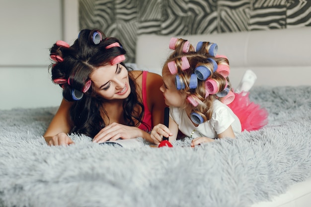 Free photo glamour mother with daughter