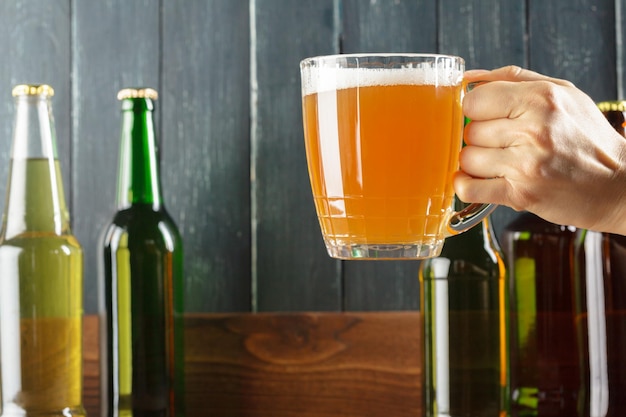 ビールとビール瓶のガラス