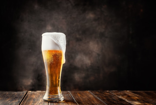 ビール 泡 画像 無料のベクター ストックフォト Psd