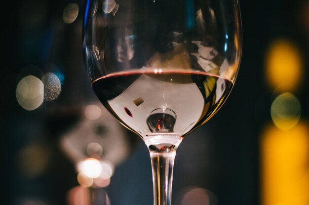 赤ワインのガラス