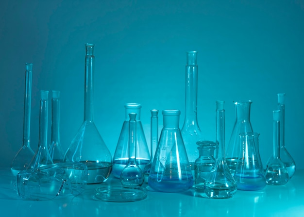 Free photo glassware arrangement with blue background