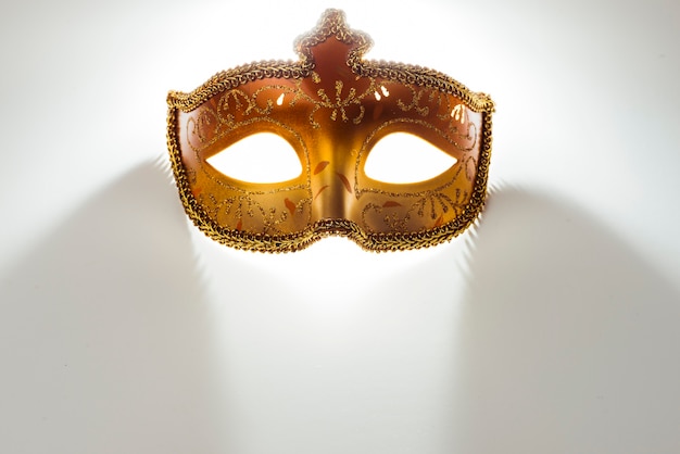 Free photo golden beautiful mask