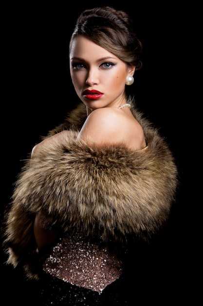 Free photo gorgeous girl with fur