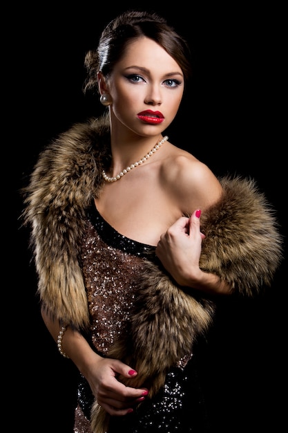 Free photo gorgeous girl with fur