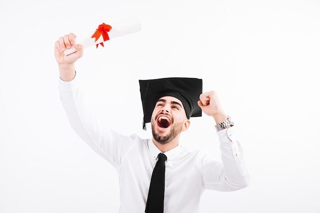 Foto gratuita uomo che si laurea gridando