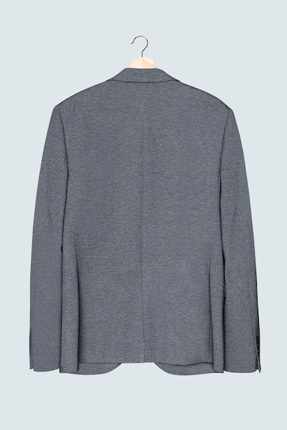 Серый пиджак на вешалке повседневная мужская модная одежда