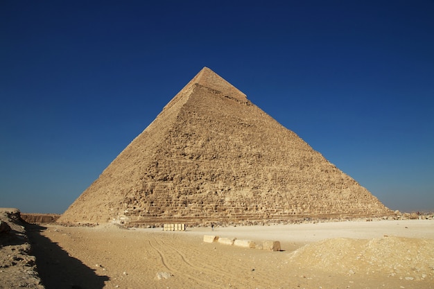 Great pyramids of ancient egypt in giza, cairo
